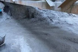 Vacuum Removal of Rock and Sand From Hopper Pit